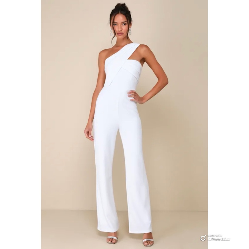 Lulus XS Devoted To Fun Ivory One-Shoulder Sleeveless Jumpsuit NWOT Party Bridal